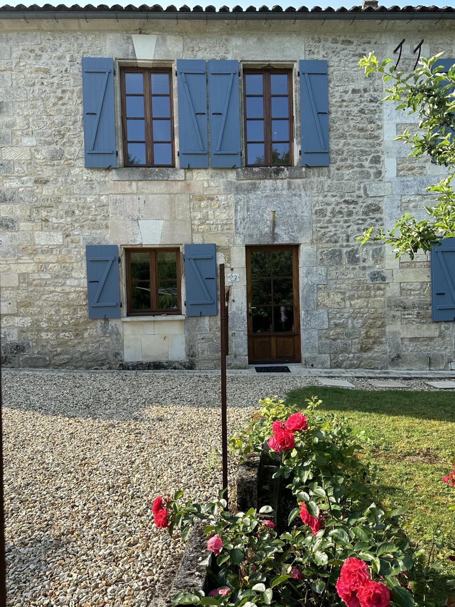 Petit Moulin De Veillard * Bourg-Charente