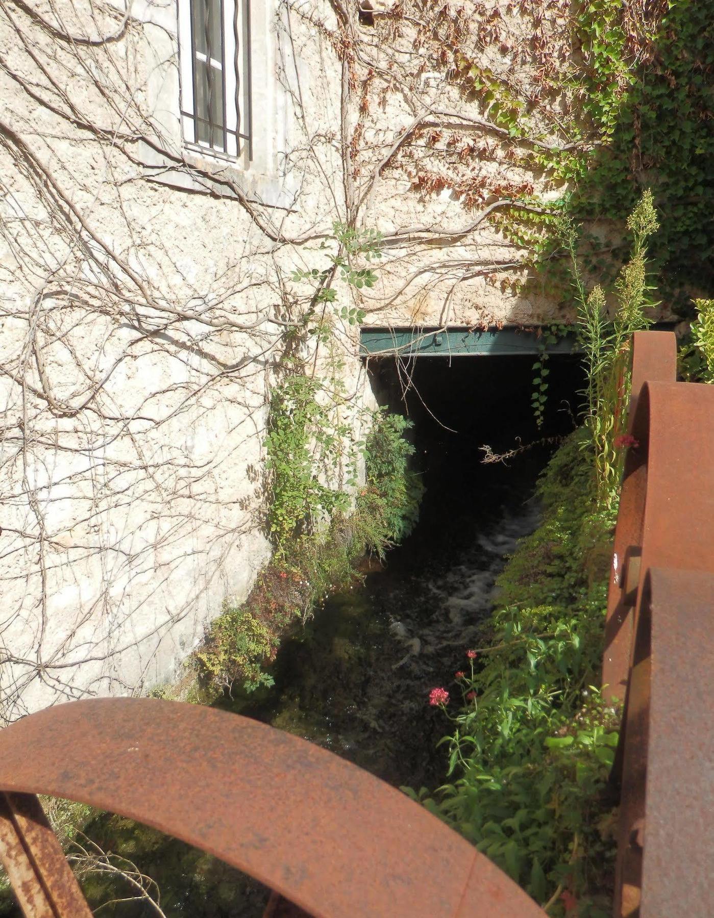 Holiday home Petit Moulin De Veillard Bourg-Charente